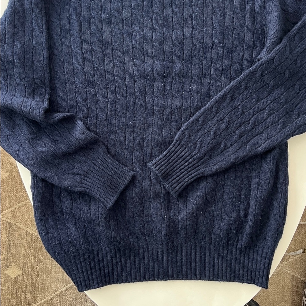Paul Stuart Men's 100% Cashmere Cable Knit Navy Blue Crewneck Sweater XL $895 - Picture 4 of 8